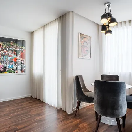 Guestready - Experience Near Aliados